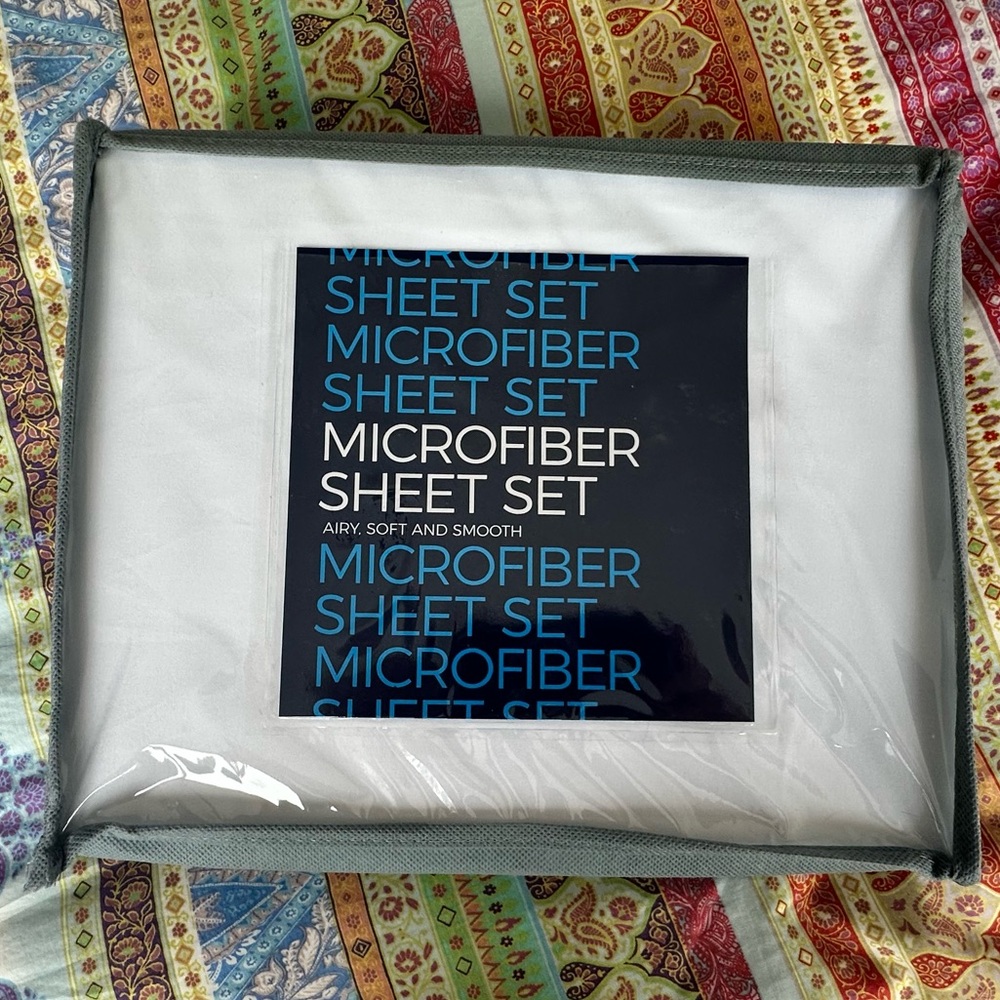 New Microfiber Sheet Set in White, Full Size